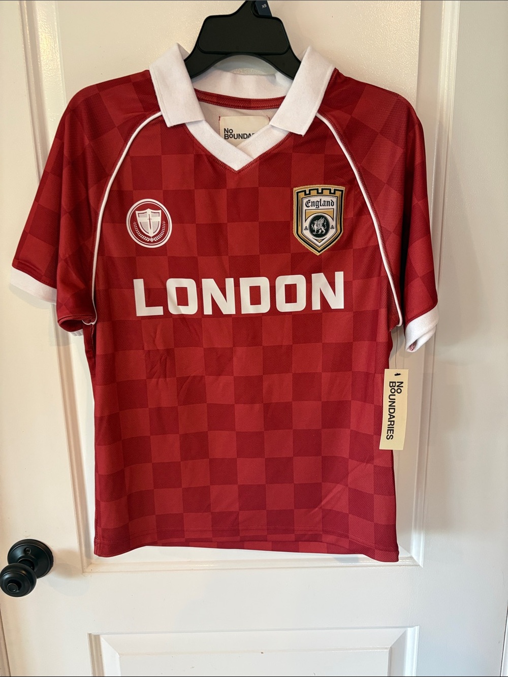 No Boundaries Red London Soccer Jersey with White Trim - NWT, Men’s XS